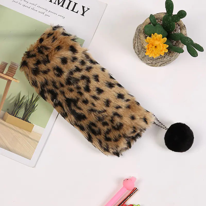 Chic Leopard Print Pencil Organizer