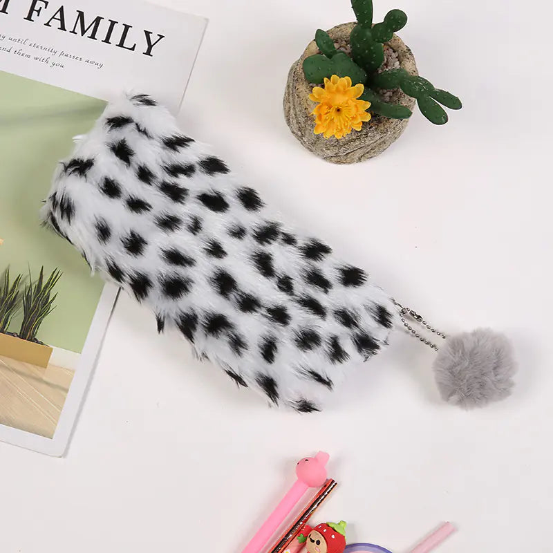 Chic Leopard Print Pencil Organizer