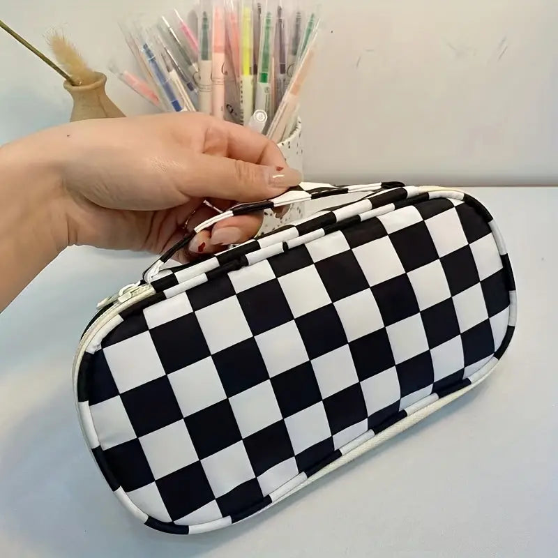 Large Capacity Multifunctional Pencil Case/Cosmetic Bag
